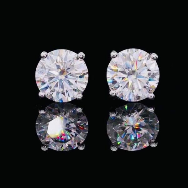 Classic Stud 4-Claw Style Moissanite Earrings Jewelry - Image 6