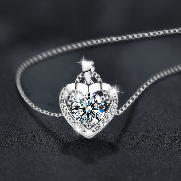 Love Heart Style Moissanite Pendant Necklace Lover Jewelry - Image 3