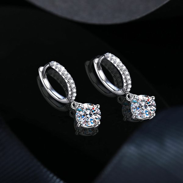 Fashion Light Luxe Style Moissanite Ear Button Jewelry - Image 4