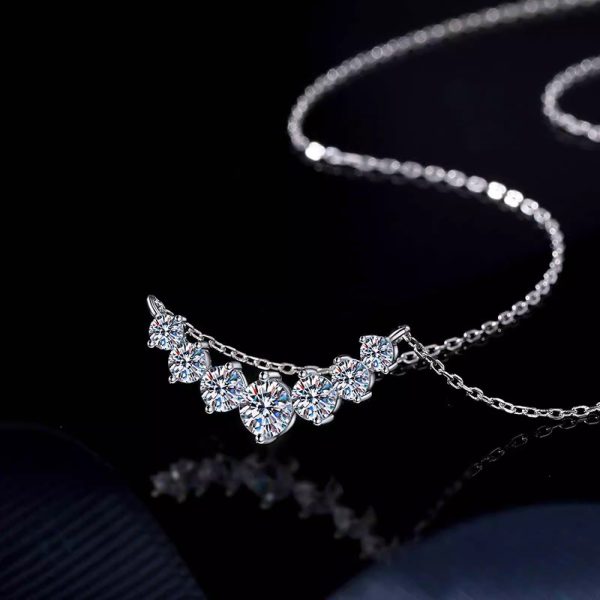 Smile Type Moissanite Pendant Necklace Jewelry - Image 3