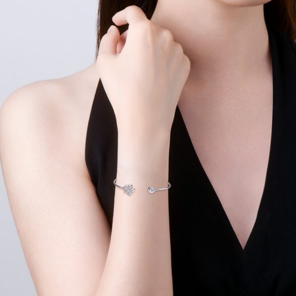 Flower Style Moissanite Diamond Bracelets - Image 9