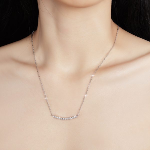 Smile Luxe Type Moissanite Pendant Necklace - Image 4