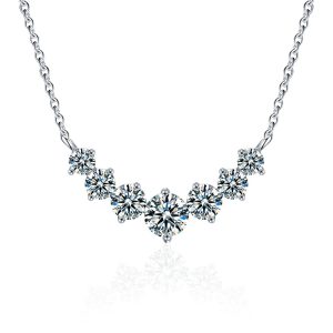 Smile Type Moissanite Pendant Necklace Jewelry